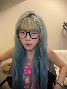 Rocket-Girl webcam show