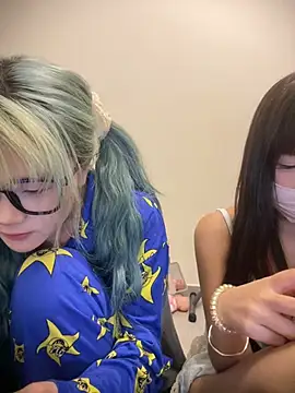 Rocket-Girl Show Webcam