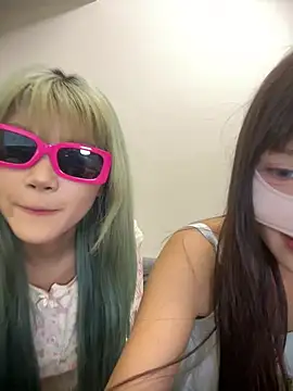 Rocket-Girl Show Webcam