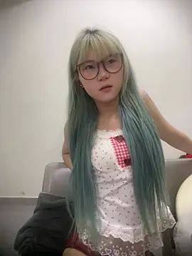 Rocket-Girl Show in webcam