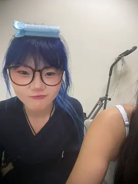 Rocket-Girl Pertunjukan Webcam