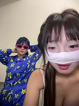 Rocket-Girl Show in webcam