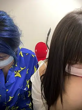 Show modela Rocket-Girl na web-kameri