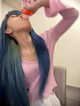 Rocket-Girl Show Webcam