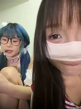 Rocket-Girl Show in webcam