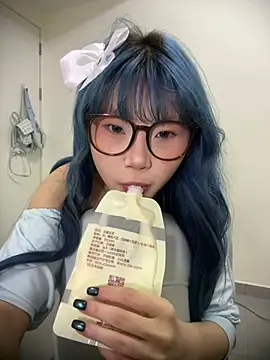 Rocket-Girl 在線直播表演