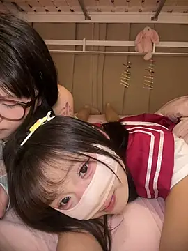 Rocket-Girl Pertunjukan Webcam