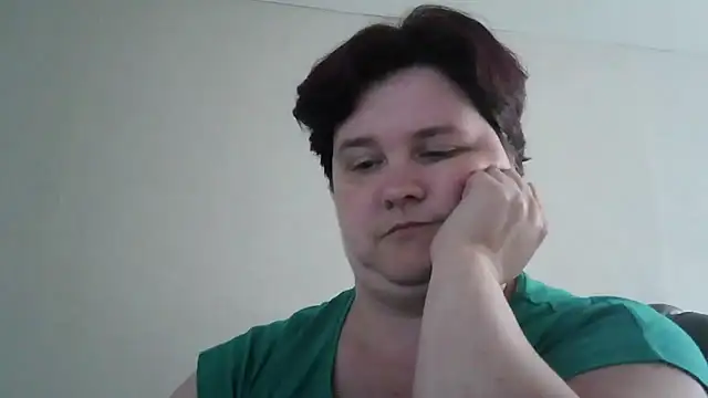 Chat +18 de AdrianaGalore ao vivo
