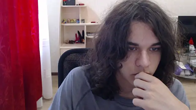 tiiiiiiiiim Show in webcam