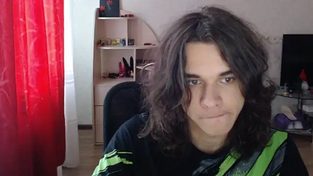 tiiiiiiiiim: διαδικτυακό σόου στην κάμερα