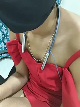 Siya_9877 即時 XXX 聊天