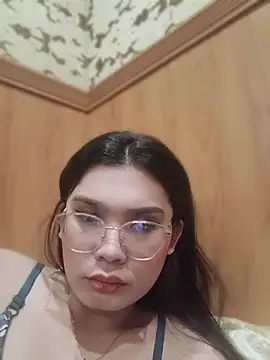 hugecock_belle Pertunjukan Webcam