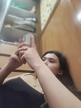 hugecock_belle Pertunjukan Webcam
