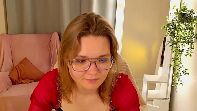 Show modela RiriZen na web-kameri