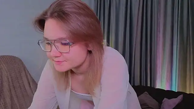 XXX chat uživo modela RiriZen
