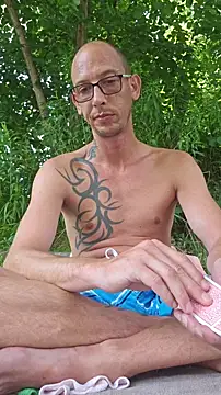 Shy-boy-69's Webcam Show