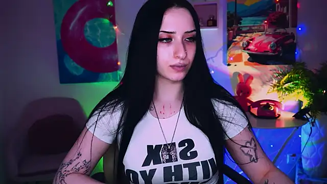 MonicaLowes Chat XXX in diretta