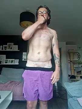 straightguy4uall webcam show