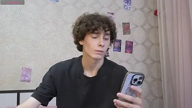 Show modela Liam_Winss na web-kameri