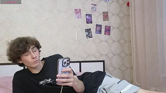 Show modela Liam_Winss na web-kameri