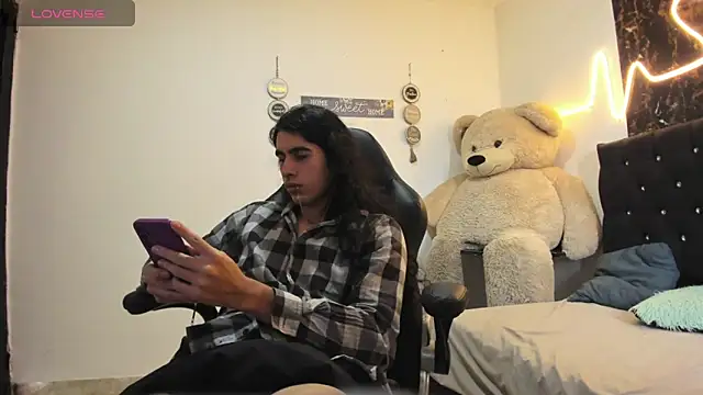 TEJON_tq Show in webcam