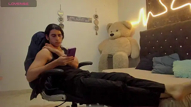 TEJON_tq Webcam show