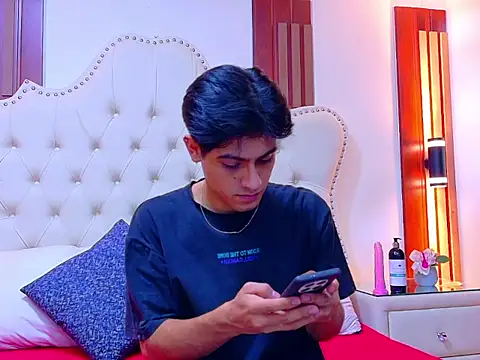 TaylerCruz Pertunjukan Webcam
