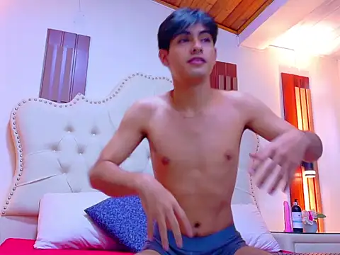 TaylerCruz: вебкам-шоу