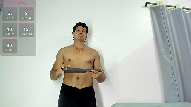 Show modela Bryan-88 na web-kameri