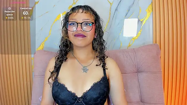 Chat XXX en directo de Willow_Levine