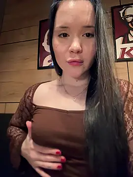 kitty_sixseven Webcamshow