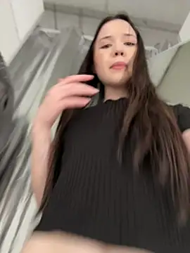 kitty_sixseven Webcamshow
