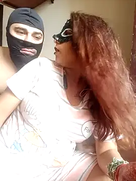 hot-punjabi-coupleのウェブカメラショー