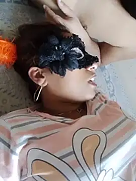 הופעת וובקאם של hot-punjabi-couple