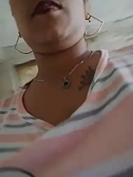 hot-punjabi-couple's Webcam Show