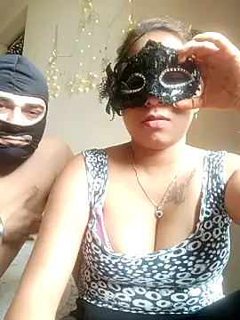 hot-punjabi-couple webcam show
