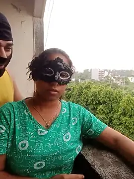 hot-punjabi-couple 网络视讯表演