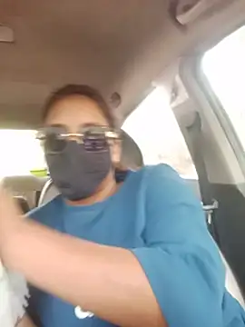 Pokazy przed kamerką – hot-punjabi-couple
