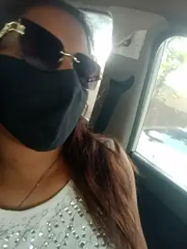 hot-punjabi-couple 即時 XXX 聊天