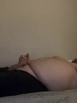 Tallbellybear webkamerás műsora