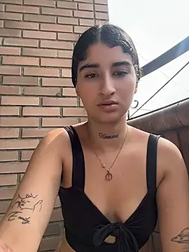 MolyCoper Adlı Modelin Canlı XXX Sohbeti