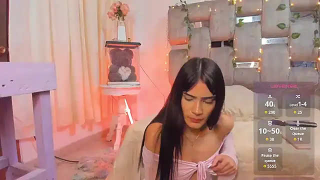 دردشة NohaNicole الجنسية المباشرة