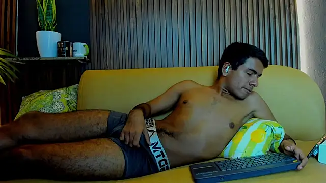 Maxi_Eli16 Live XXX-Chat
