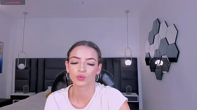 Chatroom XXX en direct de KeylaPalmer