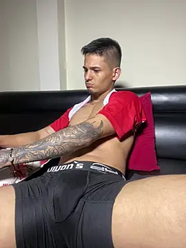 Aaronsexroom Webcam Show
