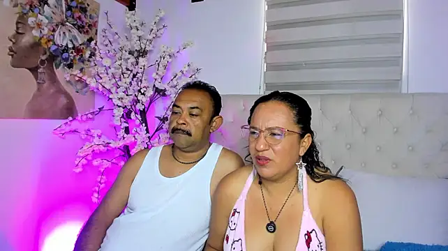 Chat +18 de John_n_Kate ao vivo
