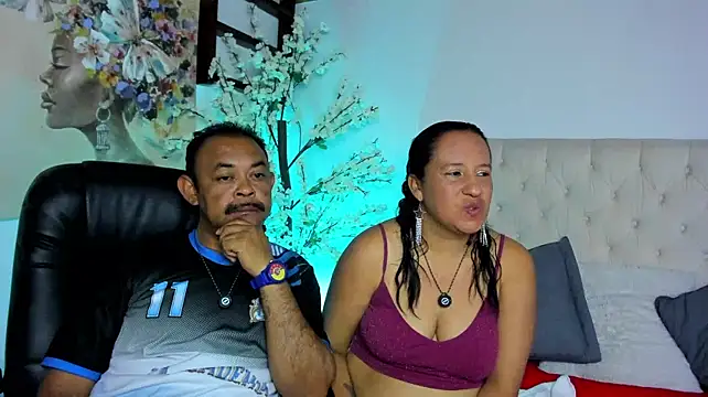 Chat +18 de John_n_Kate ao vivo