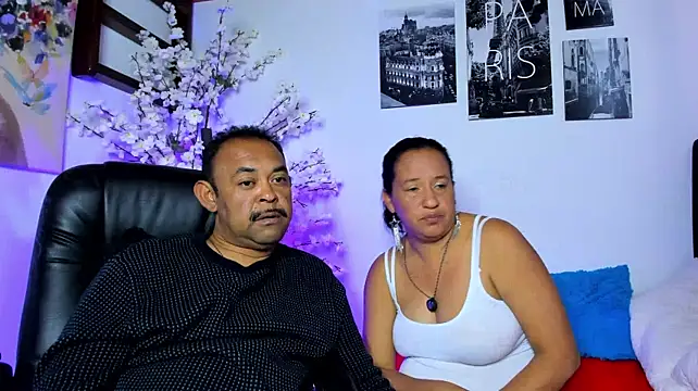 Chat +18 de John_n_Kate ao vivo