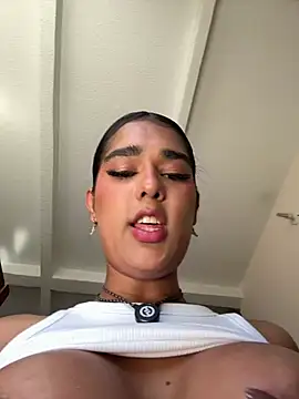 Show Webcam de EmmaRoux_