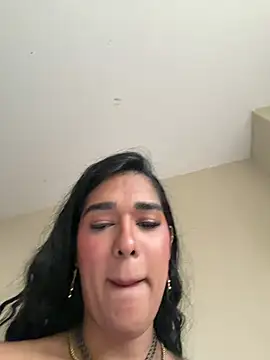 EmmaRoux_ Adlı Modelin Web Kamerası Şovu